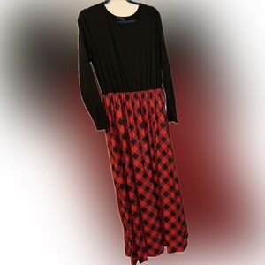 Women’s Holiday Maxi Dress with Pockets